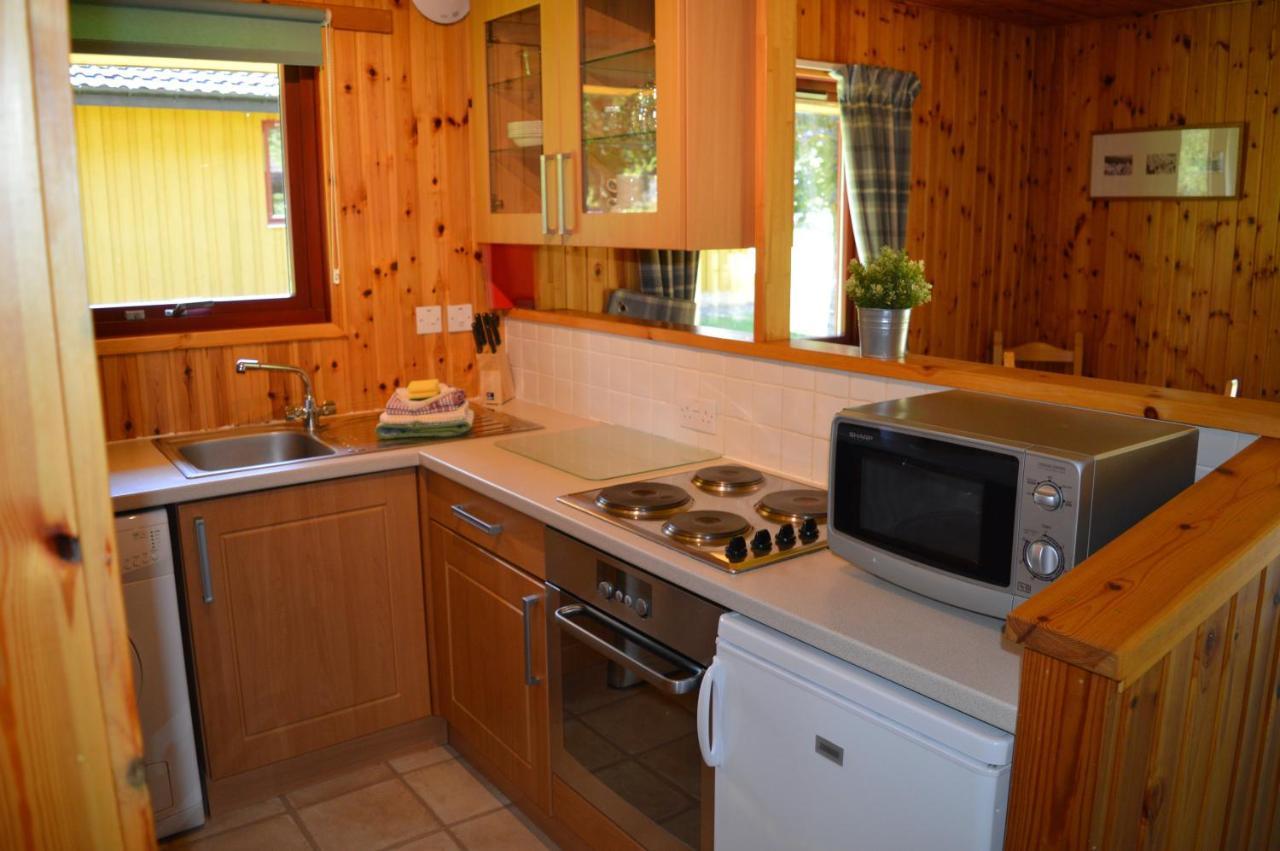 キャルブリッジ Reuben'S Highland Retreat - Speysideヴィラ エクステリア 写真